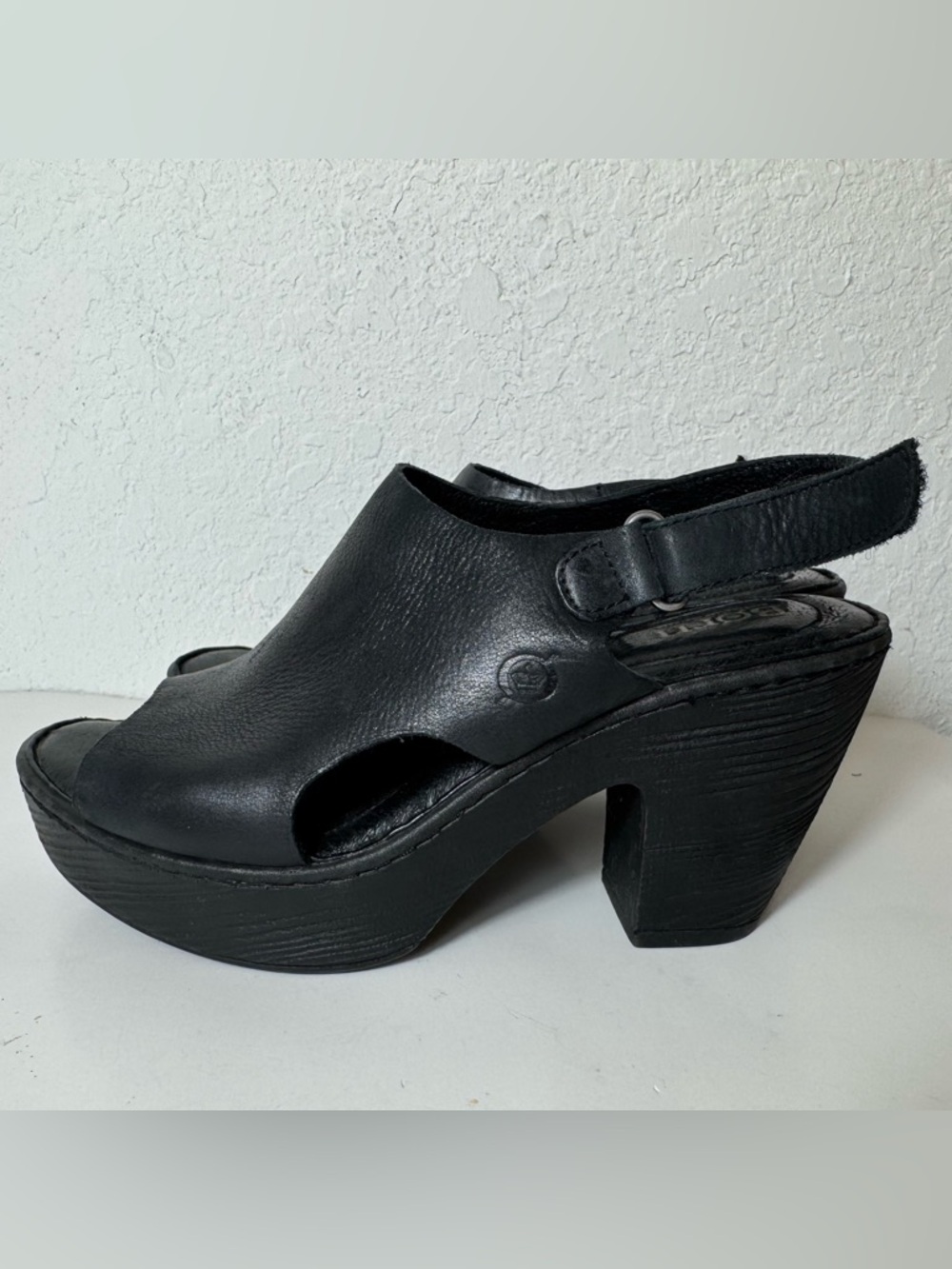 Born Ferlin Sandals Black Womens 8 Leather Platform Heels Chunky Retro Boho 90s